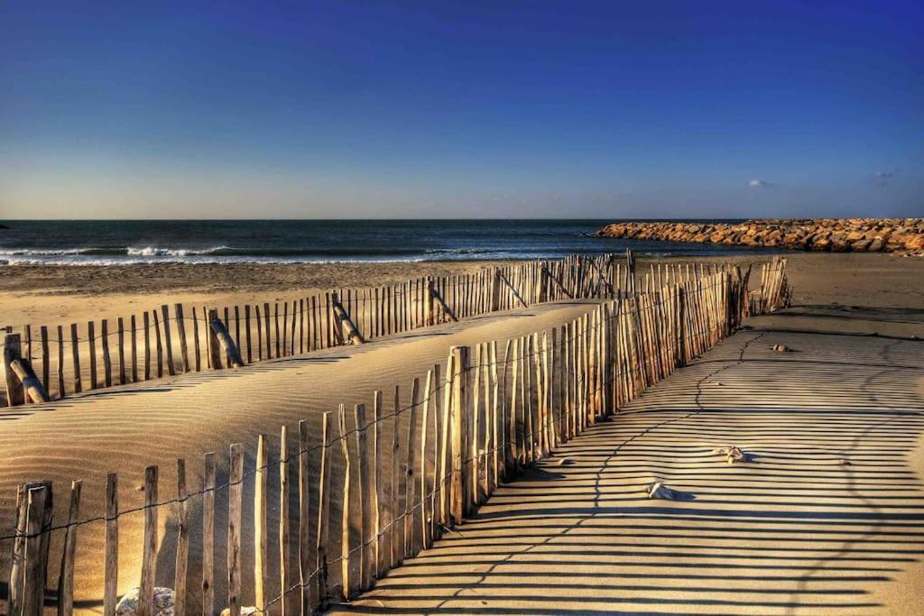 8 Personnes Bord De Climatisee
